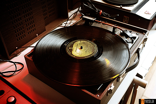 Riversaggio e digitalizzazione audio da cassette, vinili e altri supporti analogici